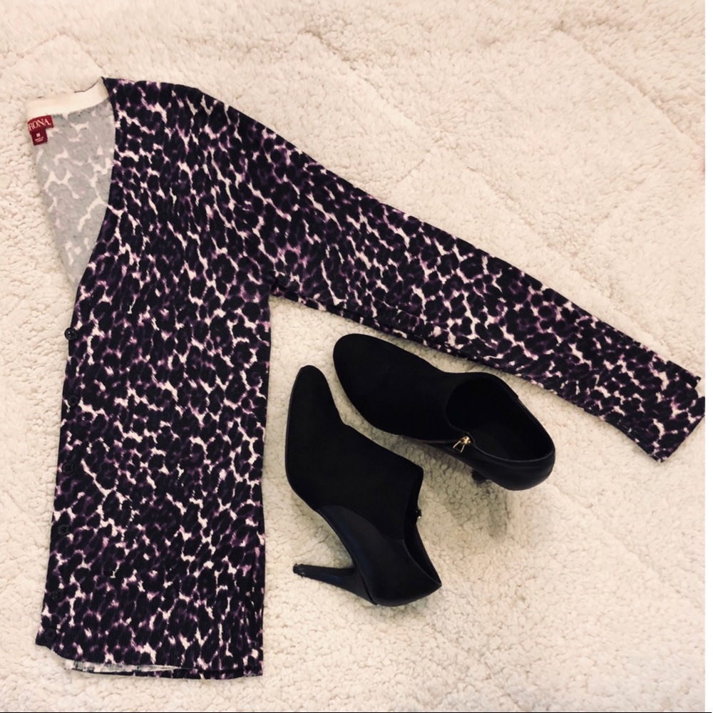 V Neck, Button Up Cardigan | Purple, Black & White